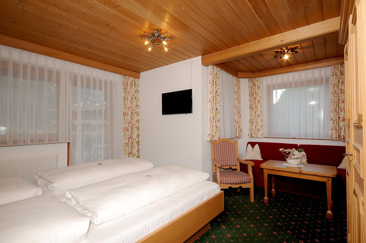 Hotel Garni Erler 3*